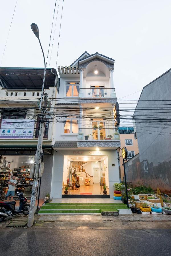 Dalat Galaxy Hostel Exteriör bild