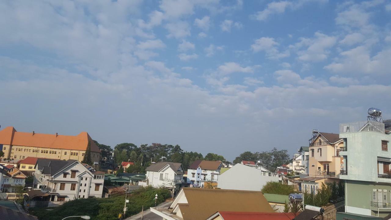 Dalat Galaxy Hostel Exteriör bild