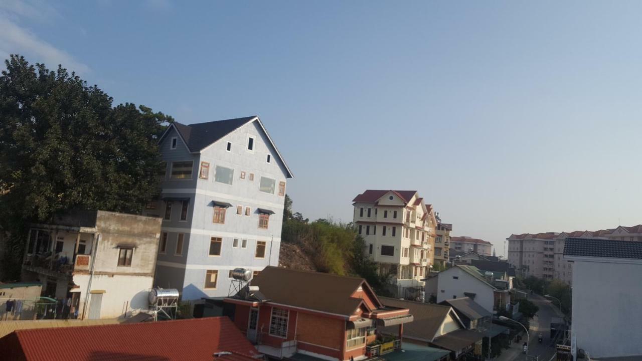 Dalat Galaxy Hostel Exteriör bild